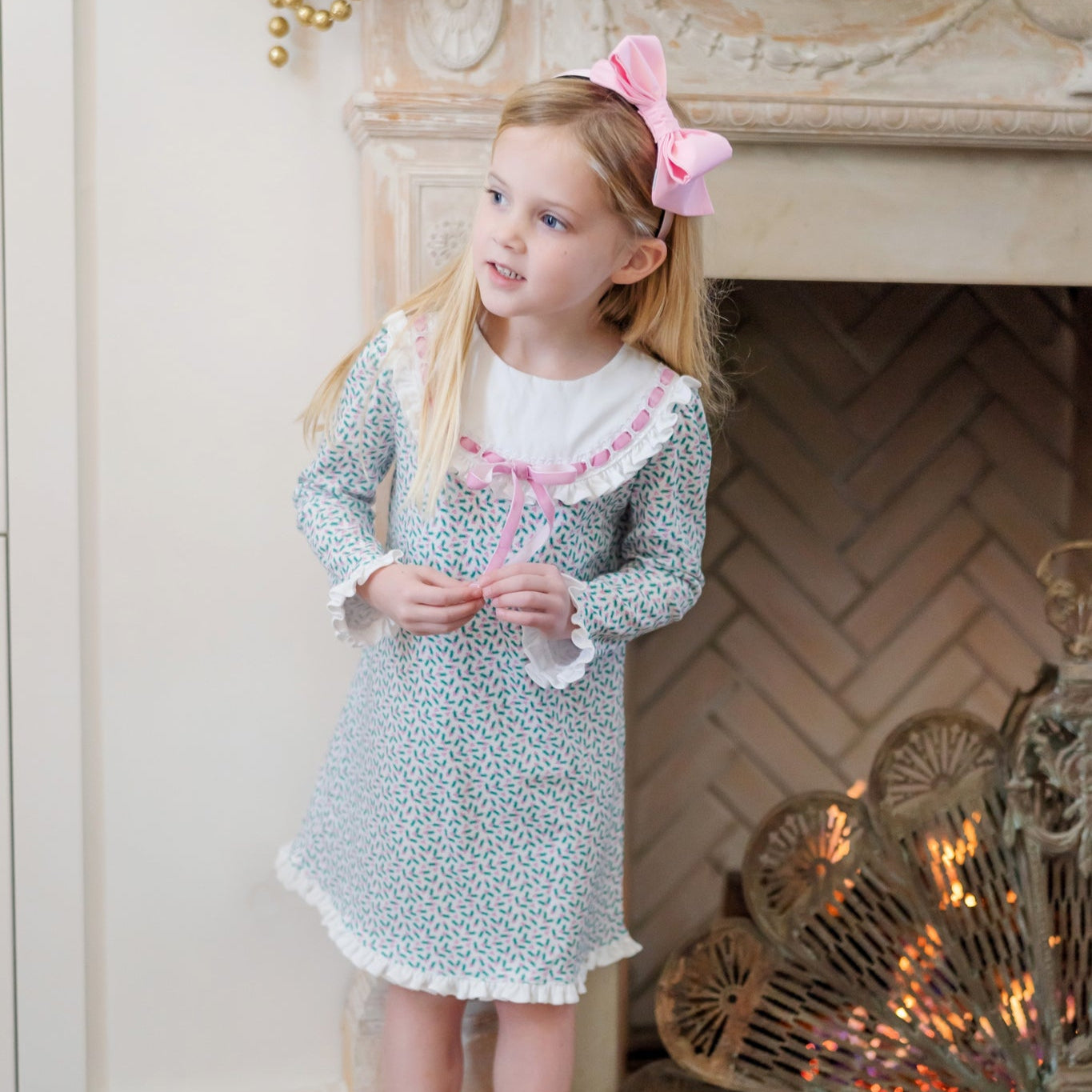 Emersyn Girls' Lace Trim Dress - Holly Holiday