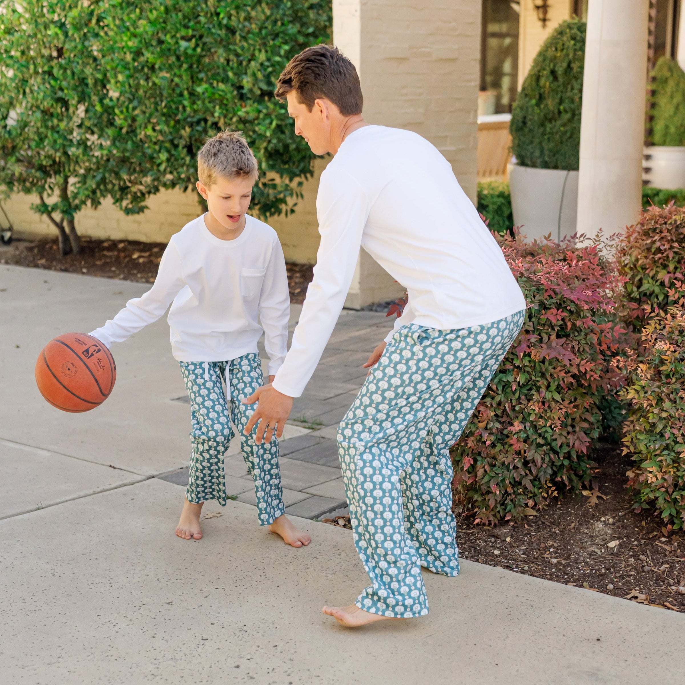 Brent Men's Hangout Pant - Basketball Game