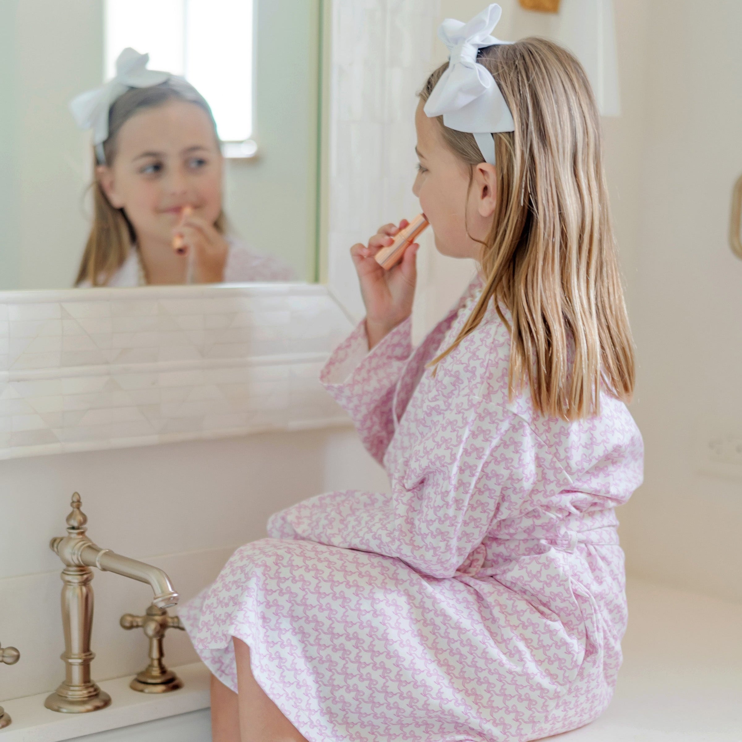 Gwen Girls' Spa Wrap - Pretty Pink Bows