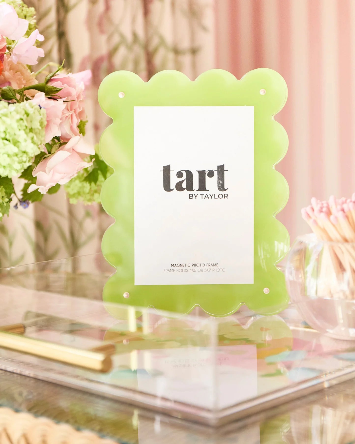 Acrylic Picture Frame - Kiwi outfit perfect for everyday wear