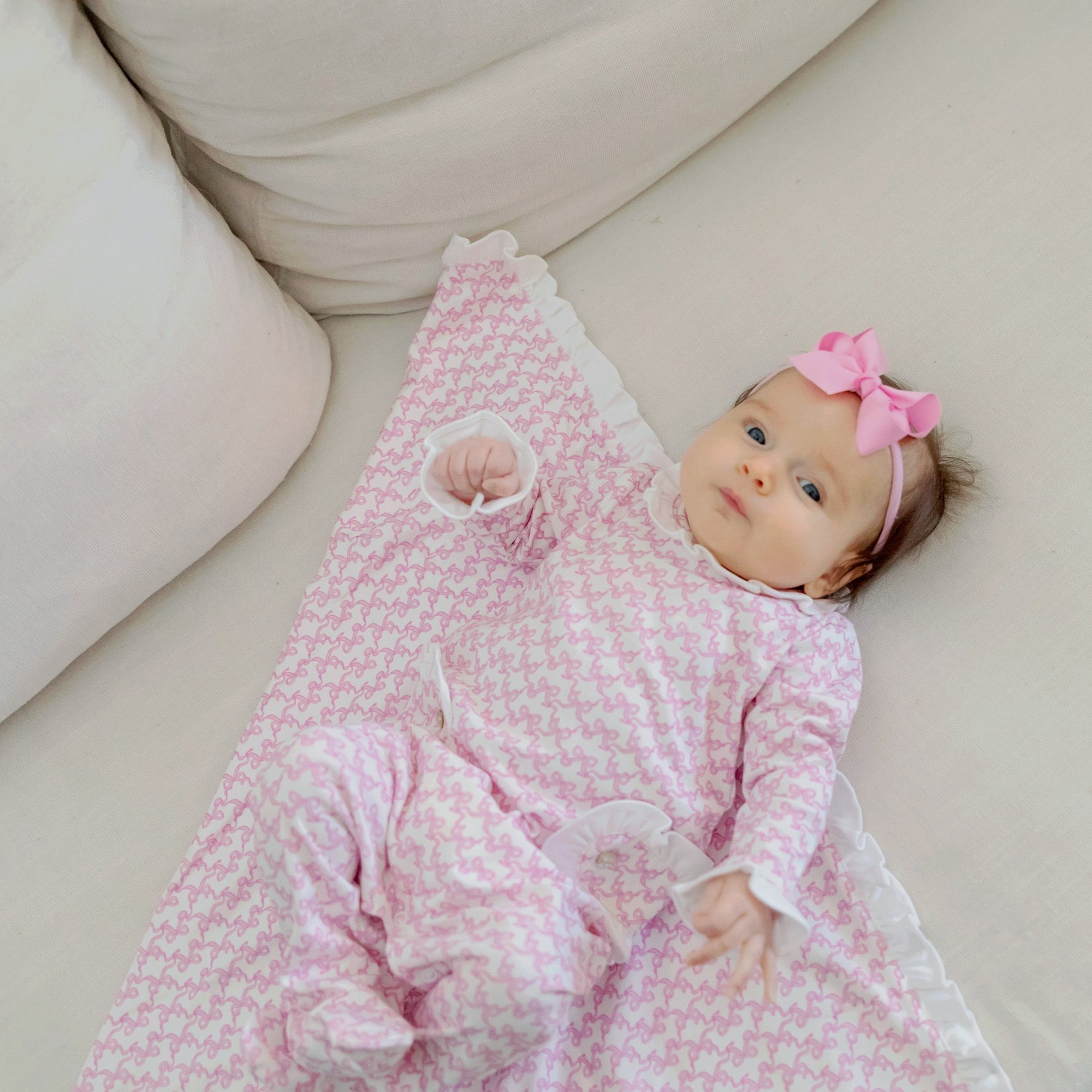 Buy Ruffled Girls' Blanket Pretty Pink Bows kids clothing online