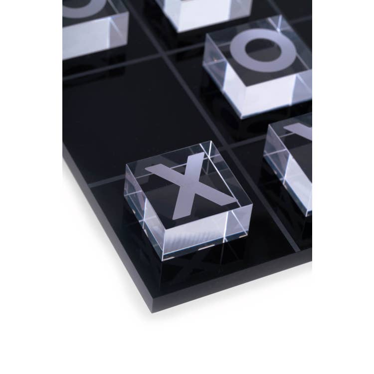 Vince Acrylic Tic Tac Toe outfit perfect for everyday wear